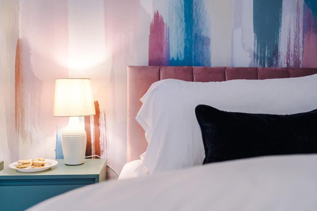 Вилла 5 Bed Salford Sanctuary Retreat Манчестер Экстерьер фото